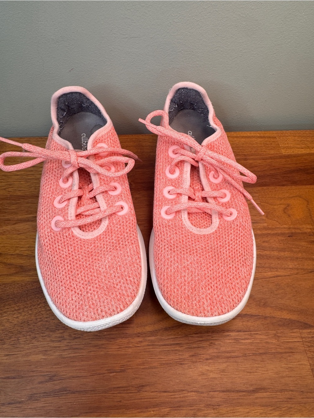 Allbirds Women's Pink Knit Lace-Up Sneakers Treerunners Size 9 Flaw